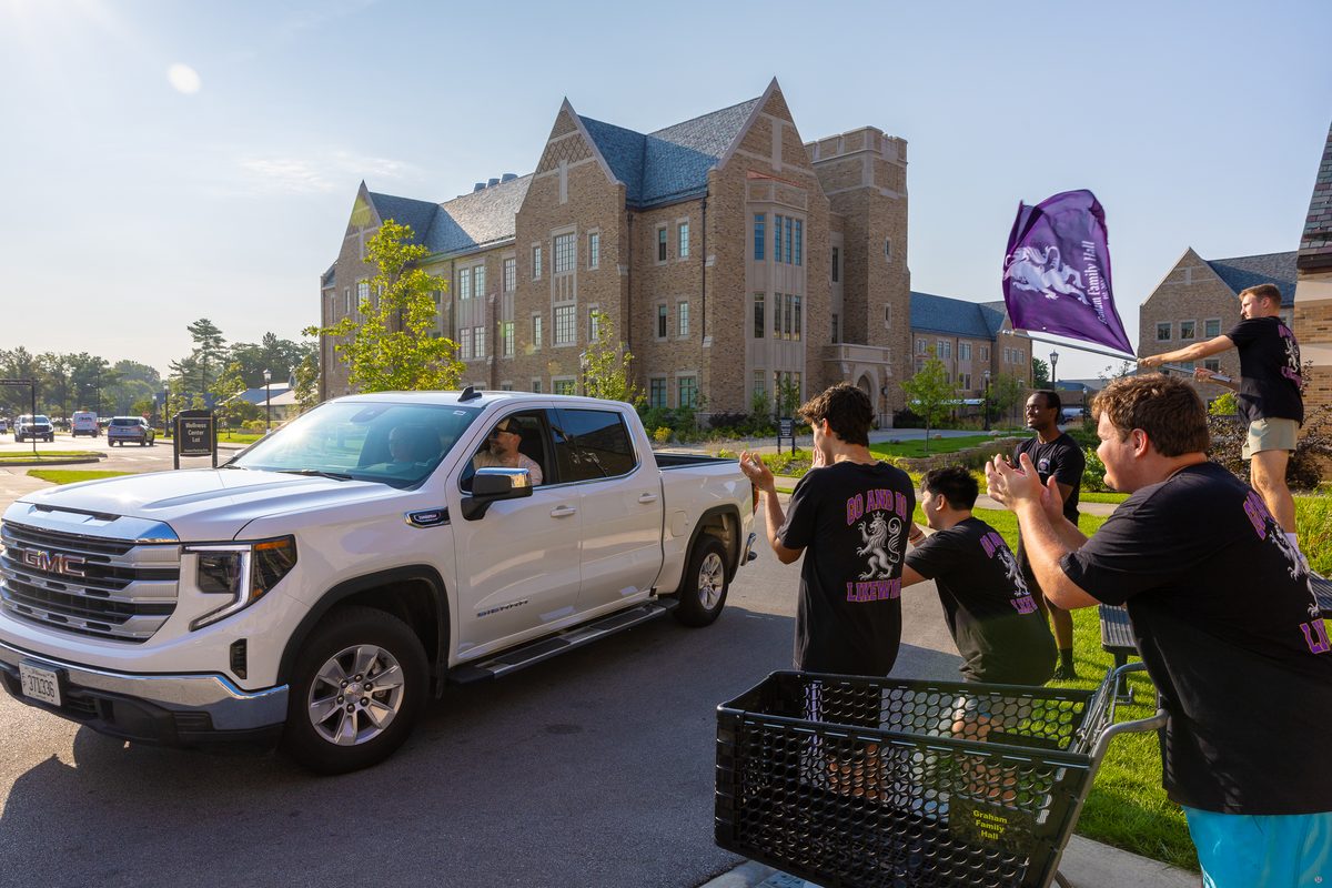 Royals welcoming a new family on move-in day